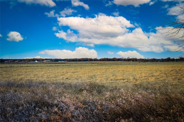 187 Cr-1750, Chico, TX 76431