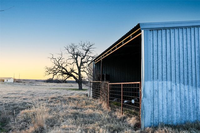 187 Cr-1750, Chico, TX 76431