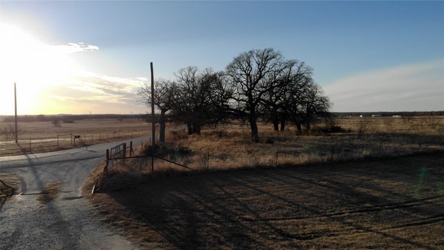 187 Cr-1750, Chico, TX 76431