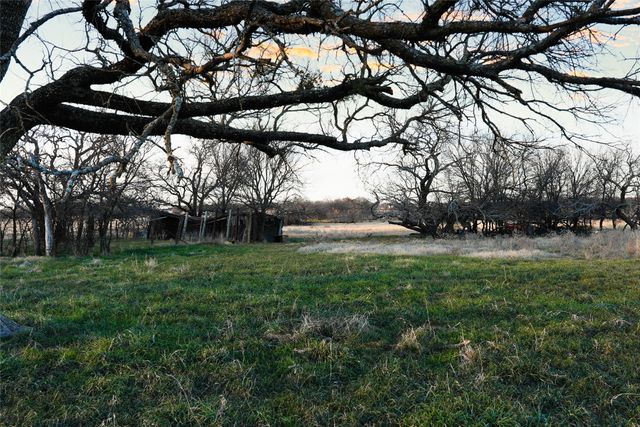 187 Cr-1750, Chico, TX 76431