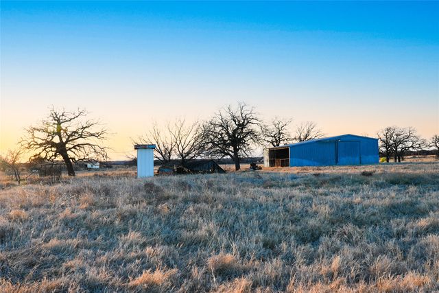 187 Cr-1750, Chico, TX 76431