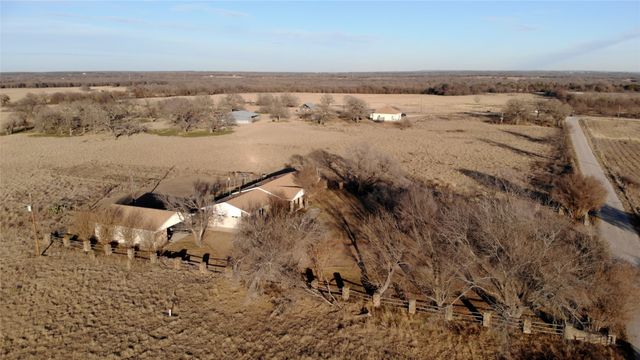 187 Cr-1750, Chico, TX 76431