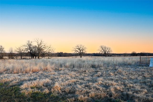 187 Cr-1750, Chico, TX 76431