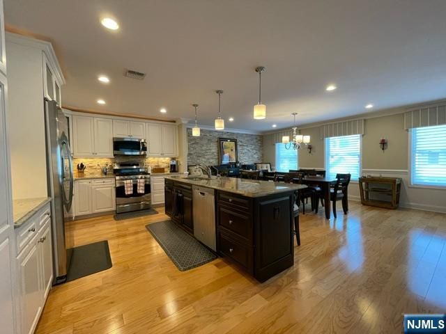 1002 Whitney Lane, Allendale, NJ 07401