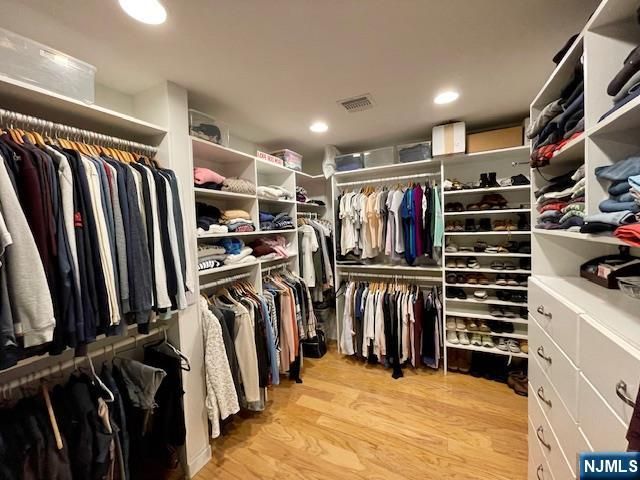 1002 Whitney Lane, Allendale, NJ 07401