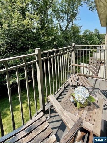 1002 Whitney Lane, Allendale, NJ 07401