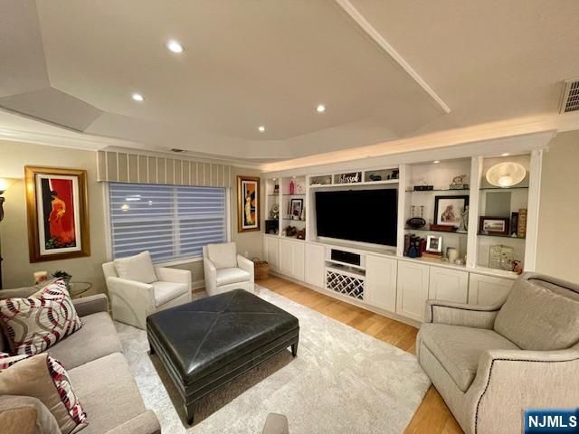 1002 Whitney Lane, Allendale, NJ 07401