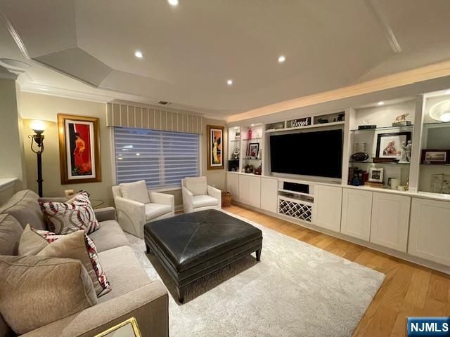 1002 Whitney Lane, Allendale, NJ 07401