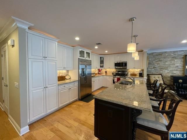 1002 Whitney Lane, Allendale, NJ 07401