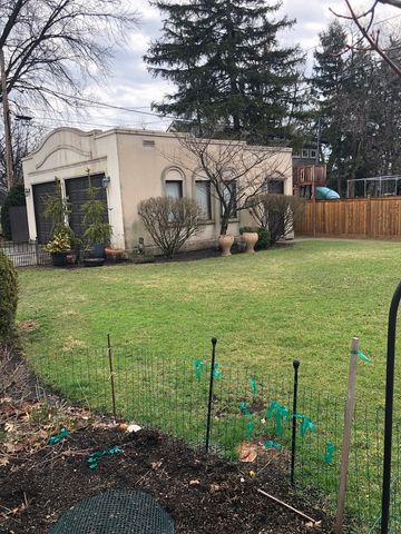 1309 S Crescent Avenue, Park Ridge, IL 60068