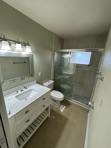 2956 Crosley Drive E C, West Palm Beach, FL 33415