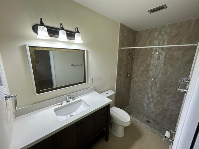 2956 Crosley Drive E C, West Palm Beach, FL 33415