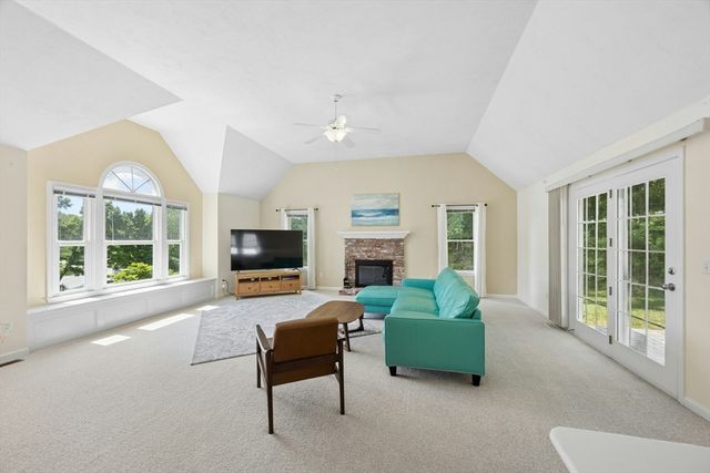 117 Summer Road, Boxborough, MA 01719