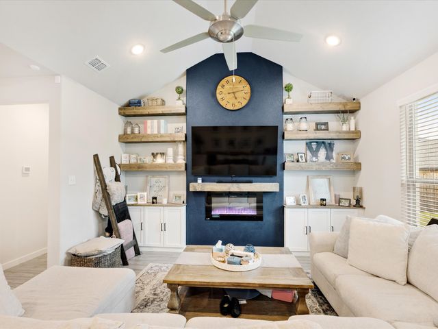 392 Teton Street, Waxahachie, TX 75165