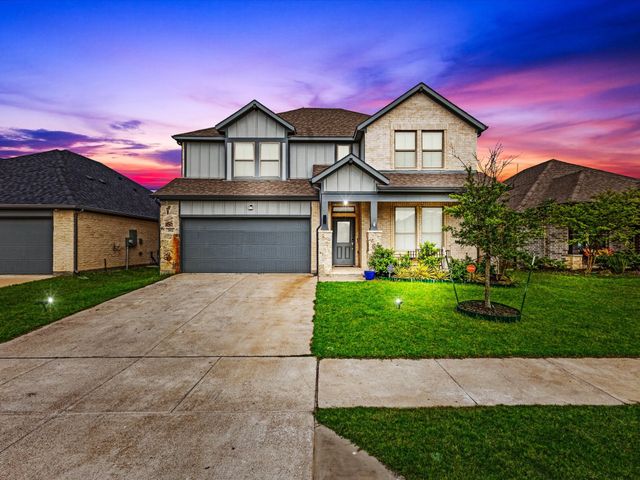 392 Teton Street, Waxahachie, TX 75165