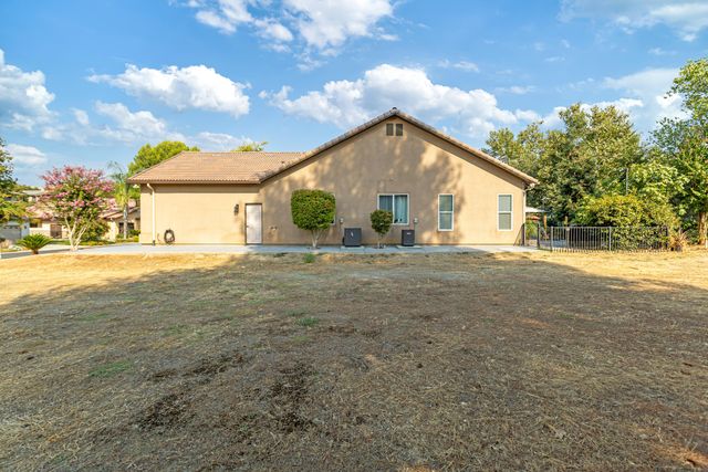 32937 Riverside Drive, Springville, CA 93265
