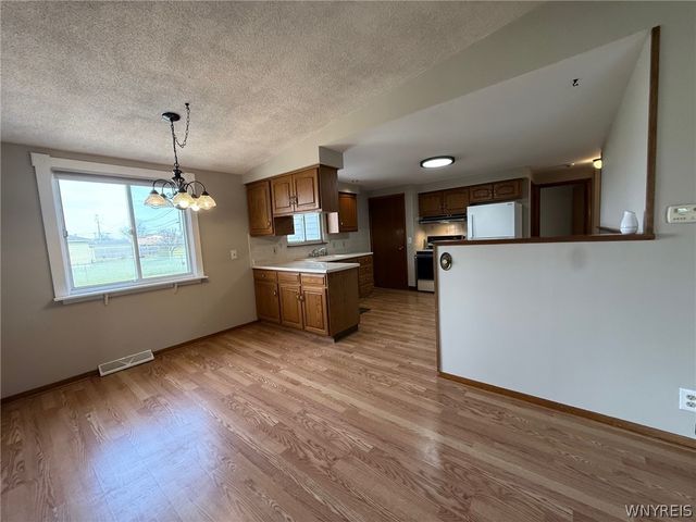 30 Betty Lou Lane, Cheektowaga, NY 14225