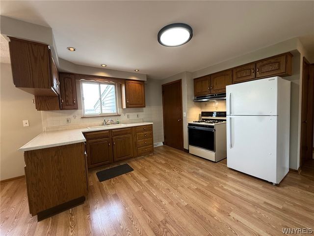 30 Betty Lou Lane, Cheektowaga, NY 14225