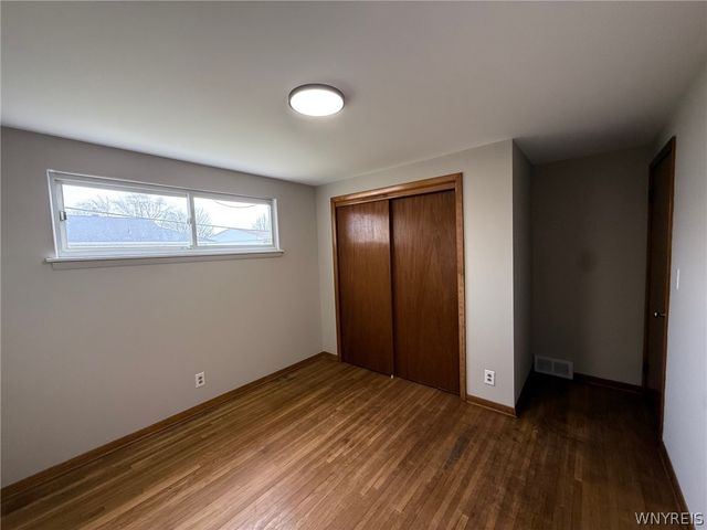 30 Betty Lou Lane, Cheektowaga, NY 14225