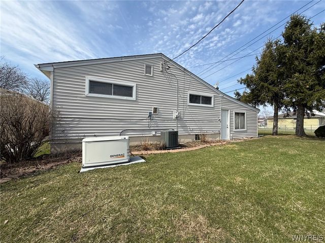 30 Betty Lou Lane, Cheektowaga, NY 14225
