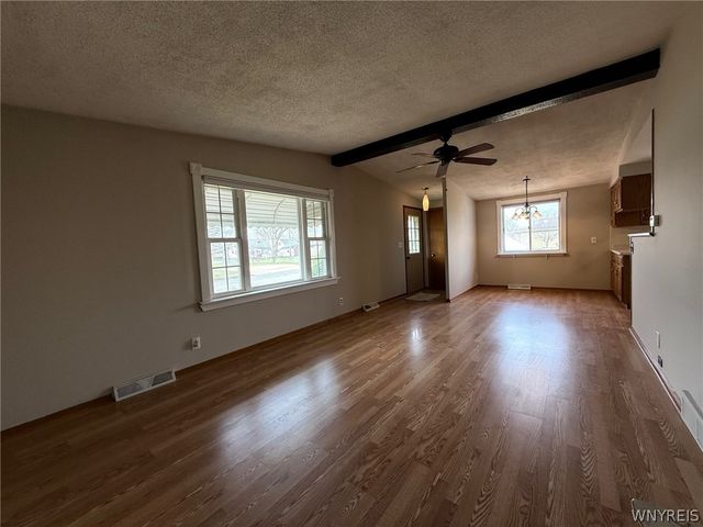 30 Betty Lou Lane, Cheektowaga, NY 14225