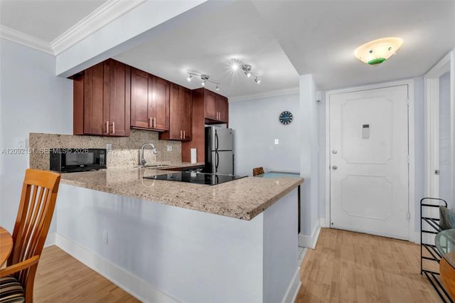 1849 S Ocean Drive PH3, Hallandale Beach, FL 33009