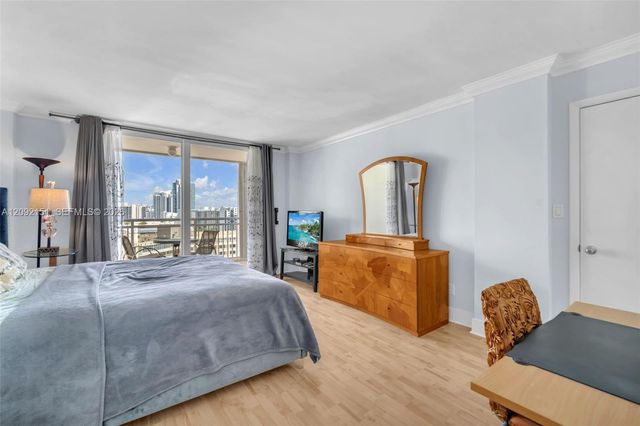 1849 S Ocean Drive PH3, Hallandale Beach, FL 33009