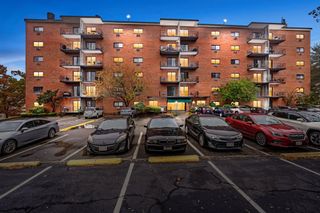 1321 Worcester Rd 109, Framingham, MA 01701