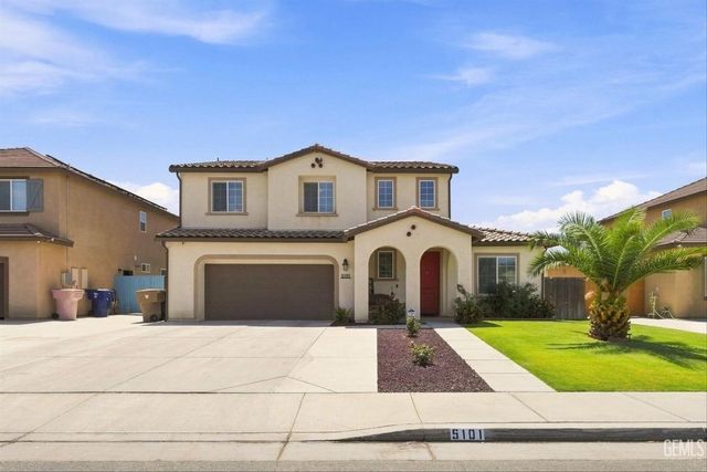 5101 Gleaming Gem Way, Bakersfield, CA 93313