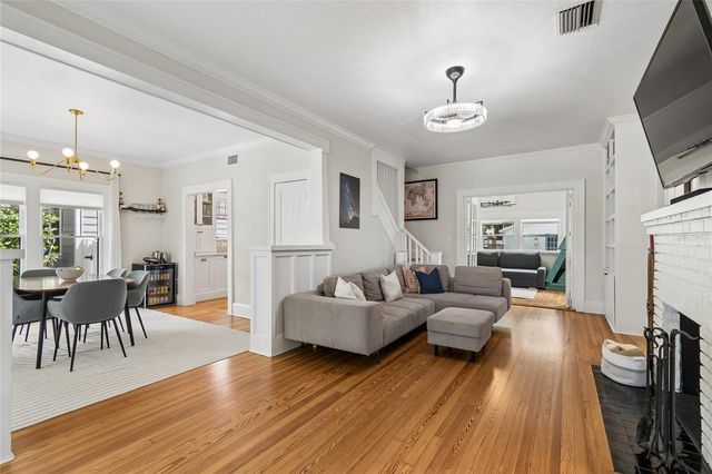 1126 16TH AVENUE N, St Petersburg, FL 33704