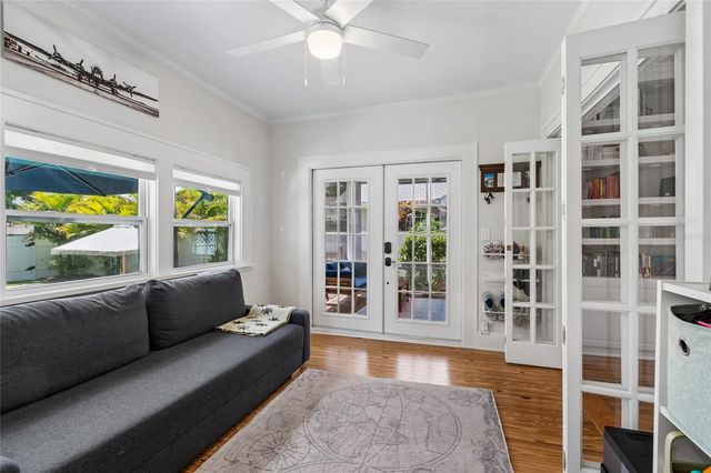 1126 16TH AVENUE N, St Petersburg, FL 33704