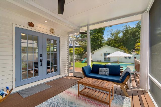 1126 16TH AVENUE N, St Petersburg, FL 33704