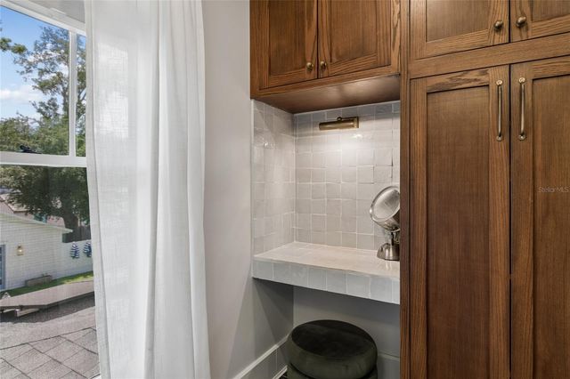 1126 16TH AVENUE N, St Petersburg, FL 33704