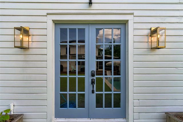 1126 16TH AVENUE N, St Petersburg, FL 33704