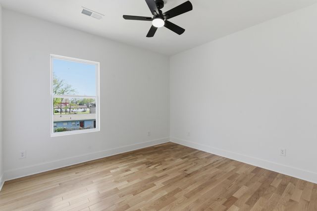 107 Lewis St, Nashville, TN 37210