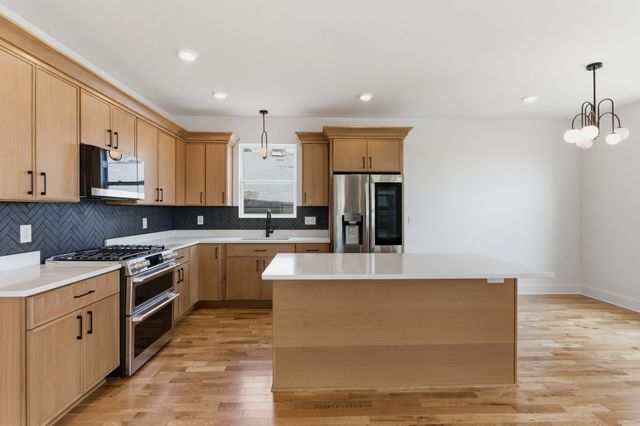 107 Lewis St, Nashville, TN 37210