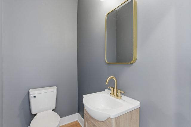 107 Lewis St, Nashville, TN 37210