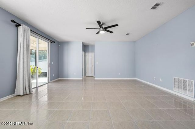 3231 WANDERING OAKS Drive, Orange Park, FL 32065