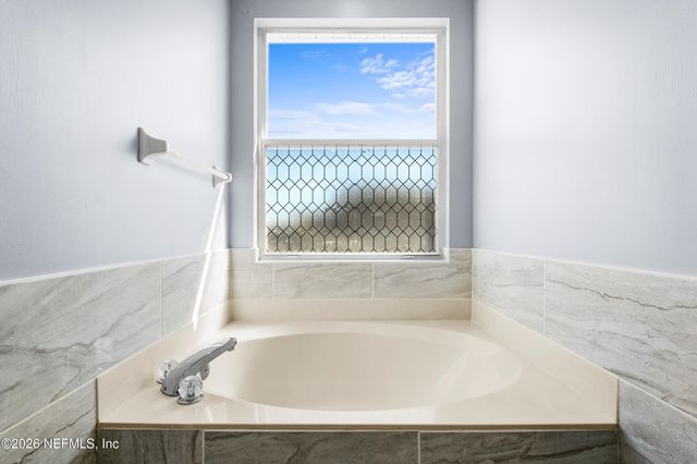 3231 WANDERING OAKS Drive, Orange Park, FL 32065