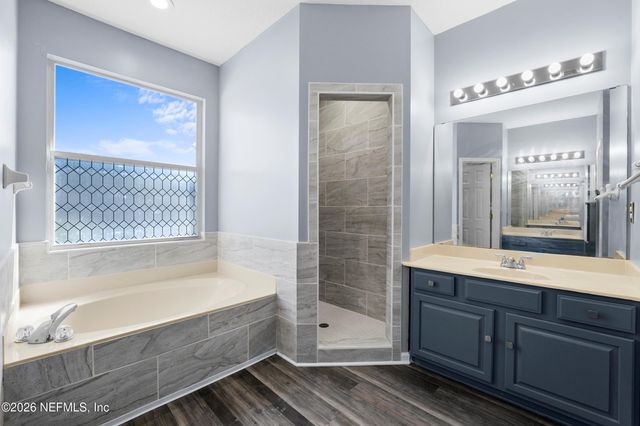 3231 WANDERING OAKS Drive, Orange Park, FL 32065