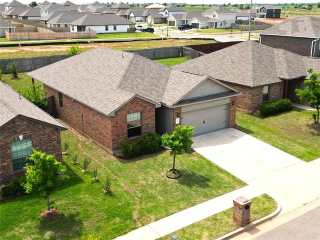 2025 Scarlet Circle, El Reno, OK 73036