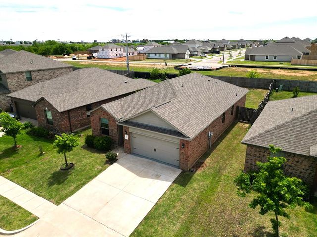 2025 Scarlet Circle, El Reno, OK 73036
