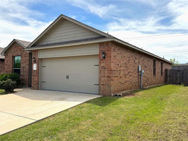 2025 Scarlet Circle, El Reno, OK 73036