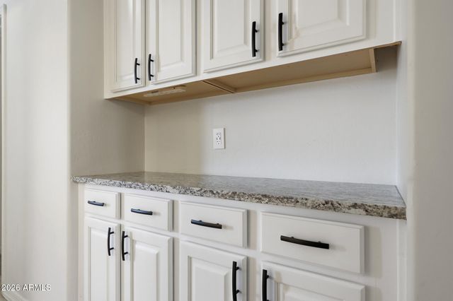 14604 W CLARENDON Avenue, Goodyear, AZ 85395