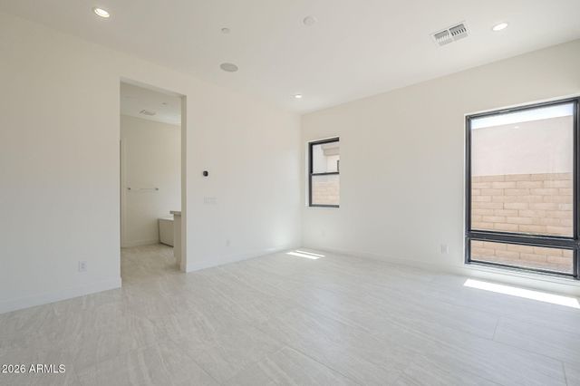 14125 E HIGHLAND Avenue, Fountain Hills, AZ 85268