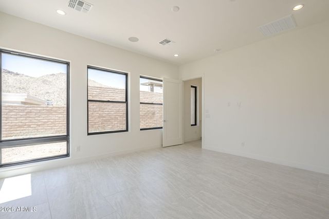 14125 E HIGHLAND Avenue, Fountain Hills, AZ 85268