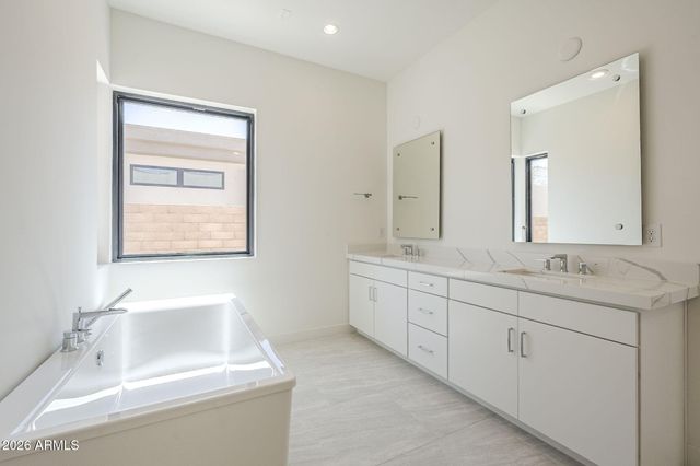 14125 E HIGHLAND Avenue, Fountain Hills, AZ 85268