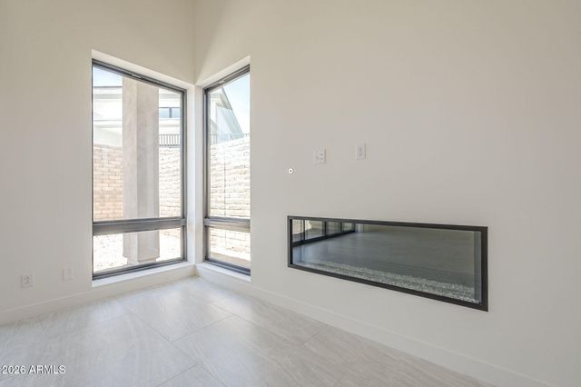 14125 E HIGHLAND Avenue, Fountain Hills, AZ 85268