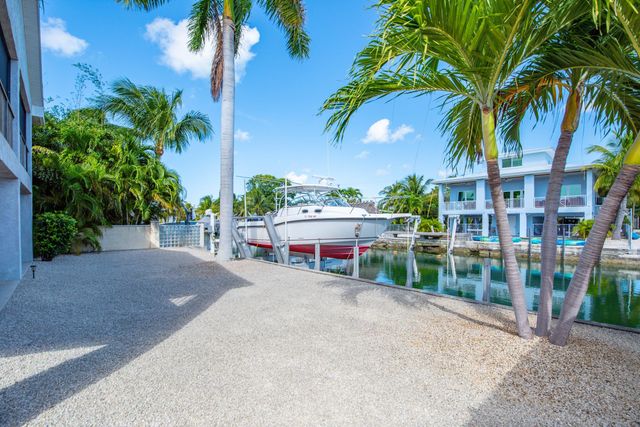 E 857 Caribbean Drive, Summerland Key, FL 33042