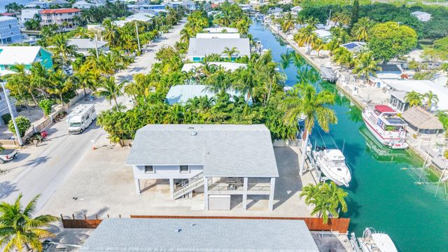E 857 Caribbean Drive, Summerland Key, FL 33042
